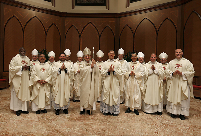 Meet the Catholic priests who minister to Chicago baseball teams