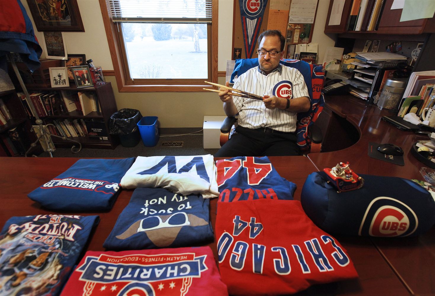 Local priests who are longtime Cubs fans celebrate 'this is the year' -  Chicagoland - Chicago Catholic